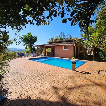 Casa De Campo Araxa Na Montanha Com Piscina ปิราคายา ภายนอก รูปภาพ